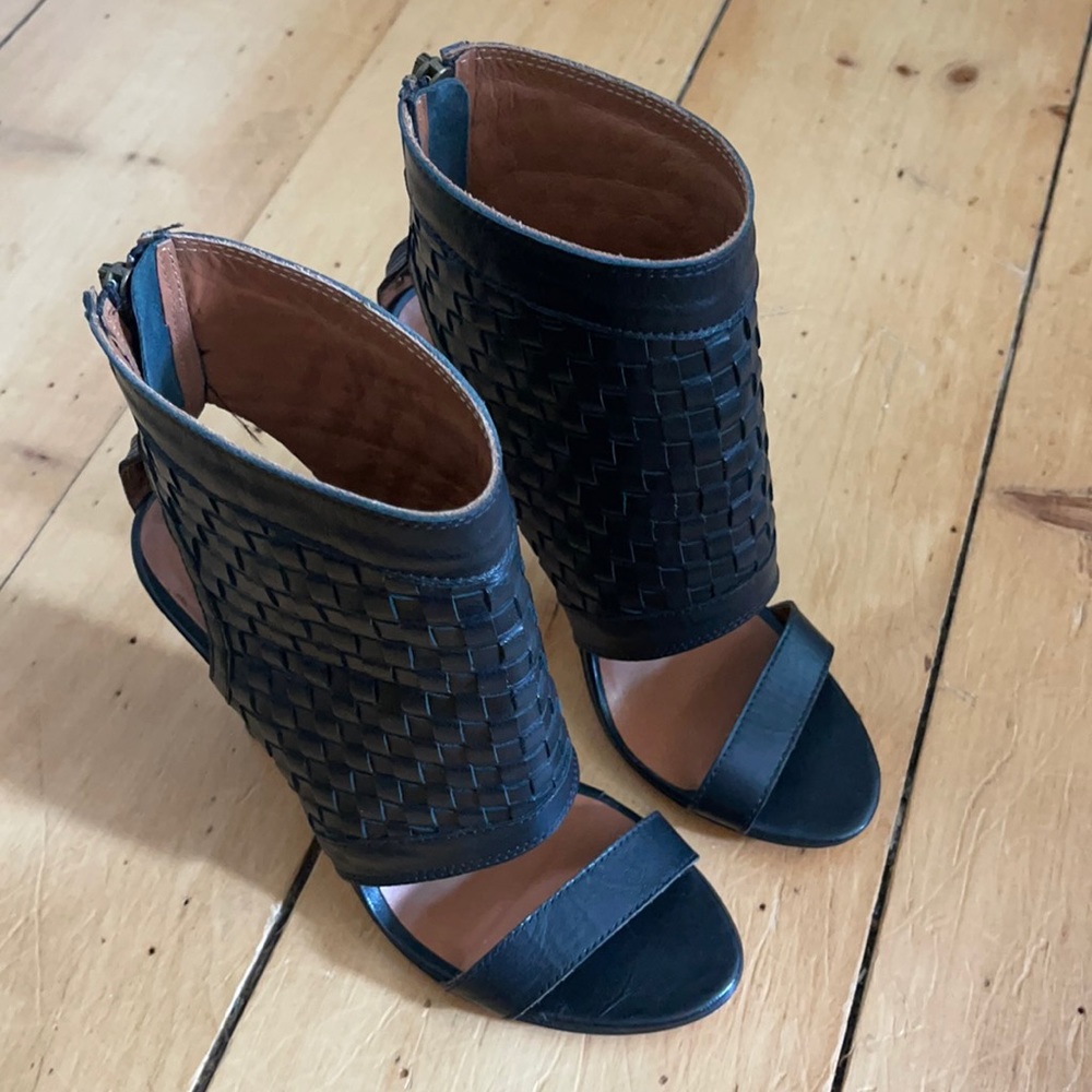Modern Vintage heels
